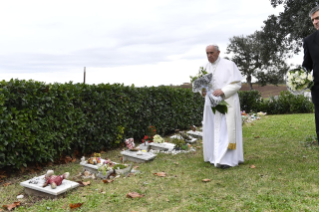 4-Messe de commémoration des fidèles défunts