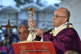 28-Messe de commémoration des fidèles défunts