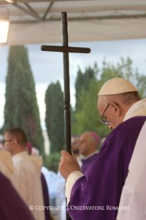 7-Santa Misa en conmemoración de los fieles difuntos