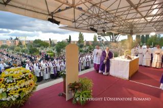 9-Santa Missa na comemoração de todos os fiéis defuntos