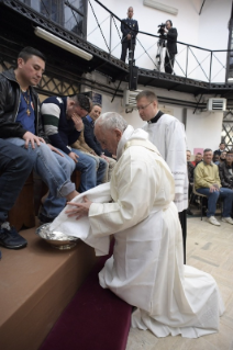 8-Holy Thursday - Mass of the Lord's Supper