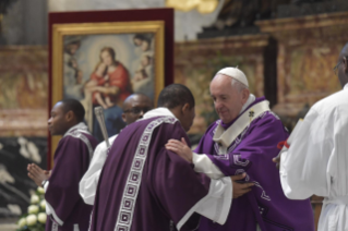 2-Celebración eucarística con el rito zaireño presidida por el Santo Padre Francisco con ocasión del 25 aniversario de la Capellanía católica congoleña de Roma
