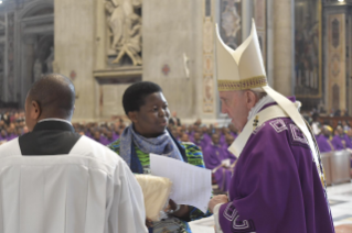 12-Celebrazione eucaristica in rito zairese presieduta dal Santo Padre Francesco in occasione del 25.mo anniversario della nascita della Cappellania cattolica congolese di Roma