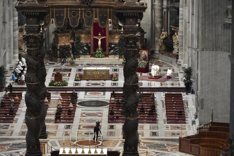 10-Santa Missa na Solenidade do Sant&iacute;ssimo Corpo e Sangue de Cristo