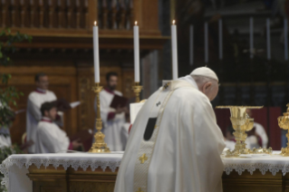 23-Santa Misa en la solemnidad del Corpus Christi