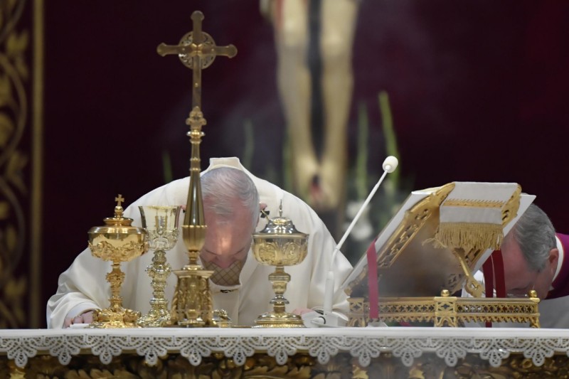 31-Santa Missa na Solenidade do Sant&iacute;ssimo Corpo e Sangue de Cristo