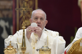 33-Santa Misa en la solemnidad del Corpus Christi