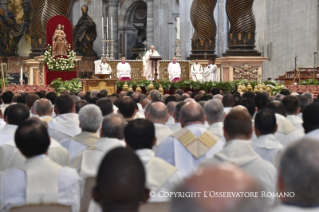 24-Holy Thursday - Holy Chrism Mass