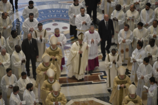 0-Holy Thursday - Holy Chrism Mass