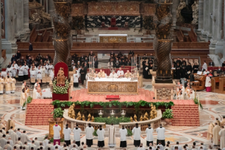 32-Quinta-feira da Semana Santa - Santa Missa Crismal