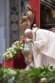 10-Quinta-feira da Semana Santa - Santa Missa Crismal