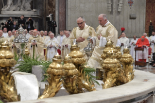 10-Holy Thursday - Holy Chrism Mass