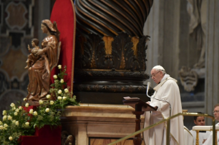 15-Holy Thursday - Holy Chrism Mass