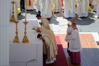 25-23. Sonntag im Jahreskreis - Heilige Messe und Heiligsprechung