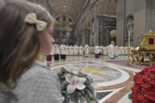 12-Holy Mass on the Solemnity of the Nativity of the Lord