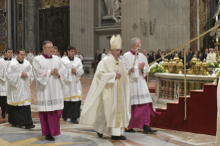 4-V Sunday of Easter - Holy Mass with Priestly Ordinations