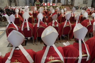 6-Holy Mass and blessing of the Pallium for the new Metropolitan Archbishops on the Solemnity of Saints Peter and Paul