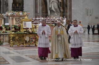 4-Vesperfeier und Te Deum zum Dank für das vergangene Jahr 