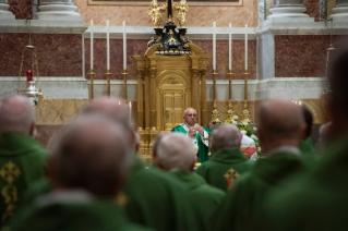 6-Concélébration eucharistique avec les Cardinaux présents à Rome, à l'occasion du XXVe anniversaire d'ordination épiscopale du Saint-Père