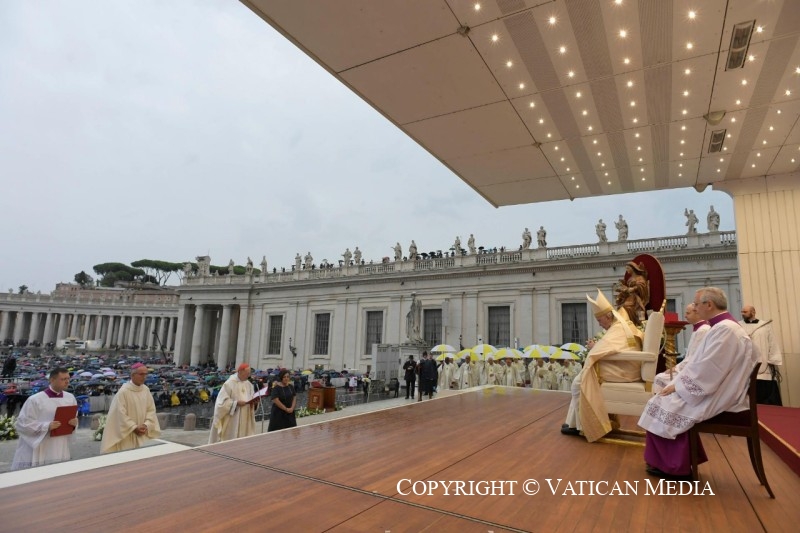 El Papa, tras el rezo del Angelus