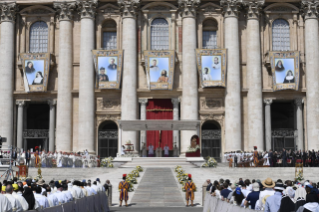 7-V Domingo de Páscoa - Santa Missa com o Rito de Canonização