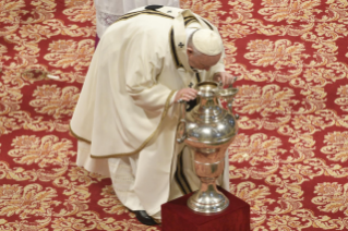 15-Holy Thursday - Holy Chrism Mass