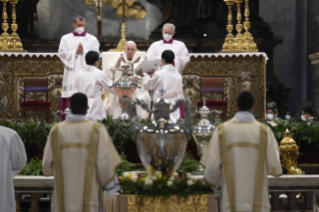 16-Holy Thursday - Holy Chrism Mass