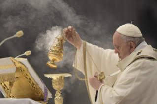 17-Holy Thursday - Holy Chrism Mass