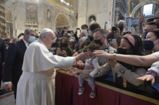 23-Holy Mass on the Second Sunday of Easter, liturgical feast of Divine Mercy