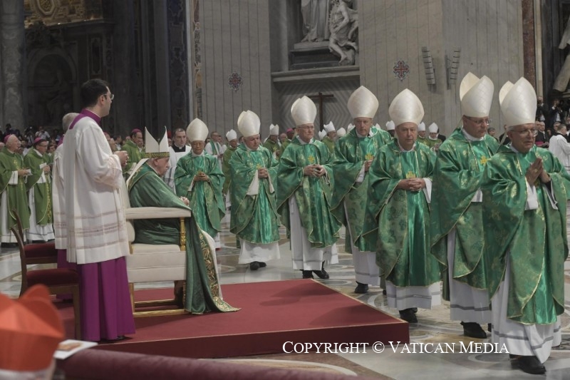 Papa y cardenales