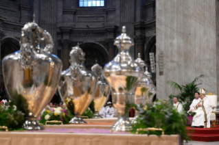 21-Holy Thursday - Holy Chrism Mass