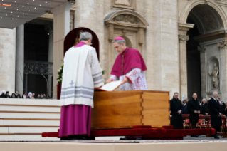 4-Santa Messa per le Esequie del Sommo Pontefice Emerito Benedetto XVI