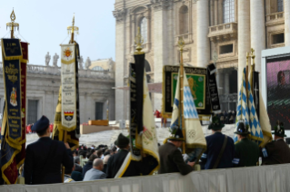 22-Totenmesse für den emeritierten Papst Benedikt XVI.