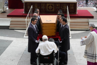 31-Totenmesse für den emeritierten Papst Benedikt XVI.