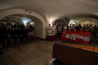 40-Santa Missa Exequial pelo Sumo Pontífice Emérito Bento XVI