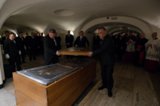 41-Totenmesse für den emeritierten Papst Benedikt XVI.