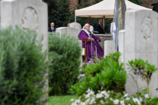 21-Celebración de la Santa Misa para la Conmemoración de los fieles difuntos 