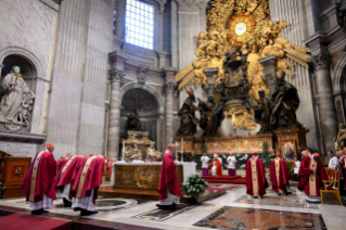 1-Messe de suffrage à l'intention du Pape Benoît XVI et des cardinaux et évêques décédés au cours de l'année