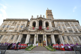 35-Santissimo Corpo e Sangue di Cristo – Santa Messa, Processione e Benedizione Eucaristica