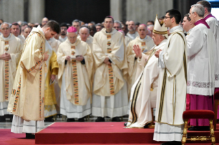 8-Holy Thursday - Holy Chrism Mass