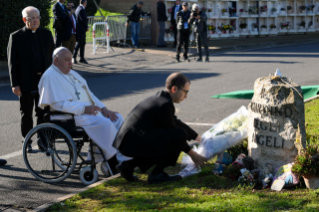 15-Commemoration of all the faithful departed - Holy Mass