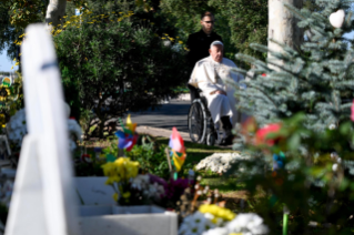 14-Commemoration of all the faithful departed - Holy Mass