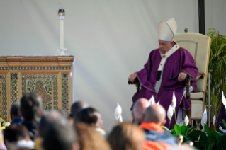 18-Commemoration of all the faithful departed - Holy Mass