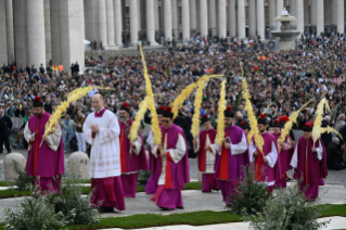 18-Palm Sunday: Passion of the Lord - Commemoration of the Lord's entrance into Jerusalem and Holy Mass