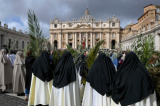 19-Palm Sunday: Passion of the Lord - Commemoration of the Lord's entrance into Jerusalem and Holy Mass