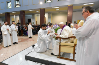 11-"24 horas para el Señor": Celebración de la Reconciliación 