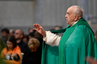 24-33rd Sunday of Ordinary Time - Holy Mass