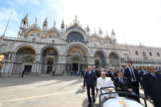 3-Visita a Veneza: Celebração da Santa Missa 
