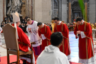 8-Venerdì Santo «Passione del Signore» – Celebrazione della Passione del Signore