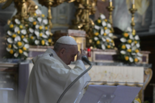 5-Holy Mass on the Second Sunday of Easter, liturgical feast of Divine Mercy